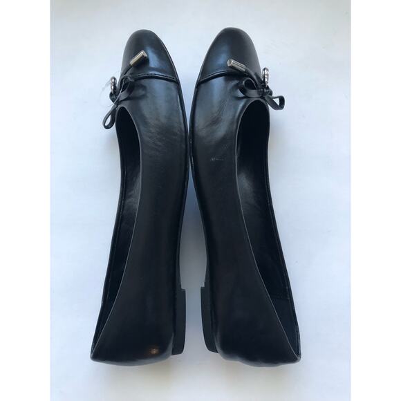 NWOB Michael Kors Black Leather Ballet Flats - Picture 5 of 6